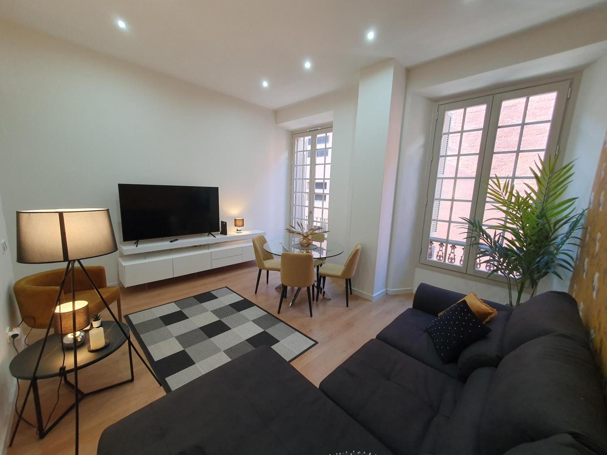 Beautiful Historic Center Apt! Malaga Ngoại thất bức ảnh